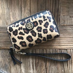 Authentic Tory Burch wallet w/ wristlet strap